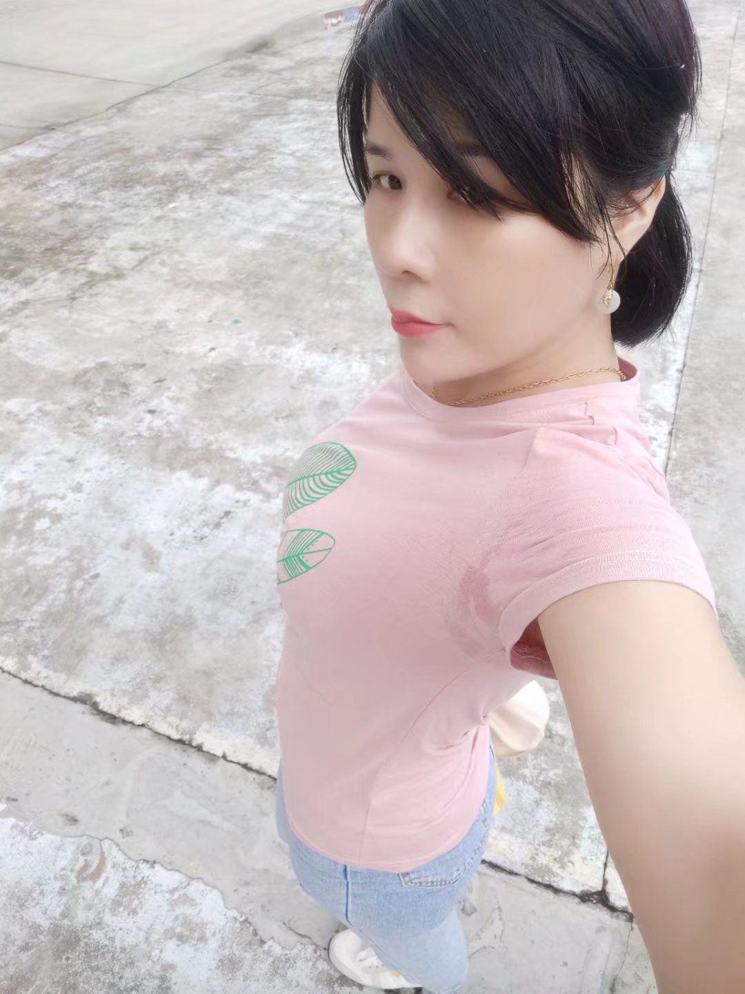 分享长安漂亮妹妹 身体好波大