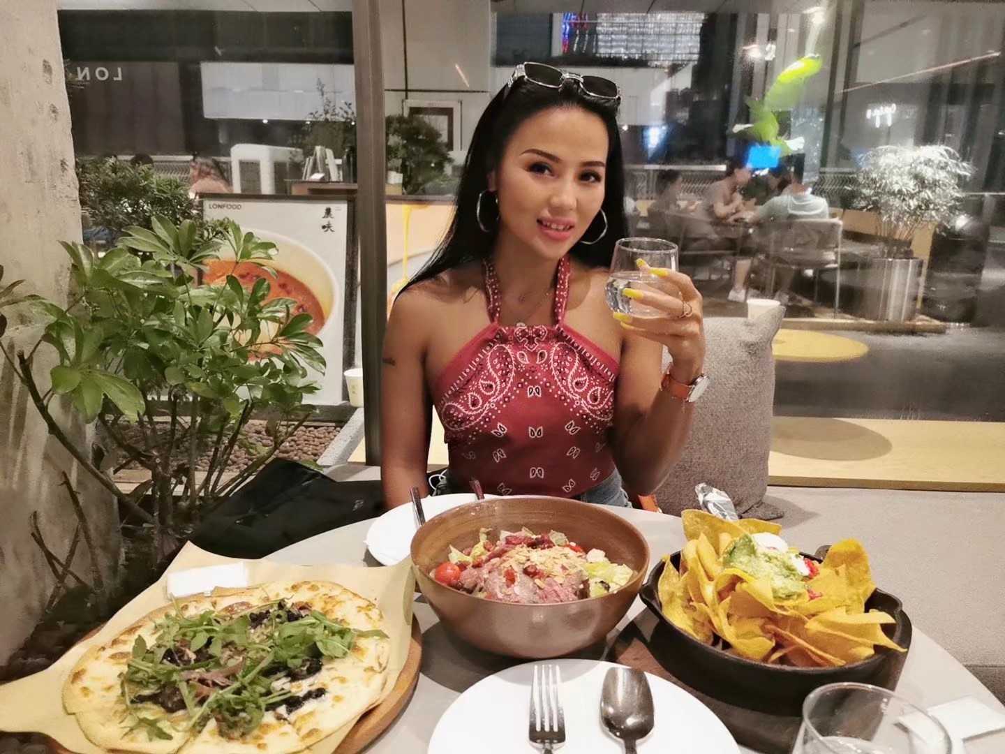 欧美风格，爱健身的妹子